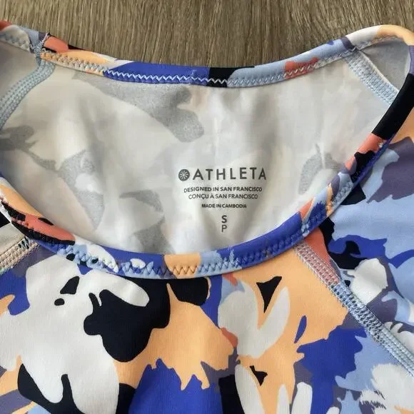 Athleta Point Break Rashguard Women's Small Long Sleeve Floral Swim Surf Top - Picture 2 of 9